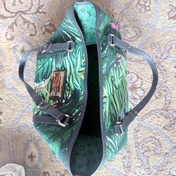 Louis Vuitton Cabas PM Aventure Green Ailleurs Tote Bag - Picture 5 of 6